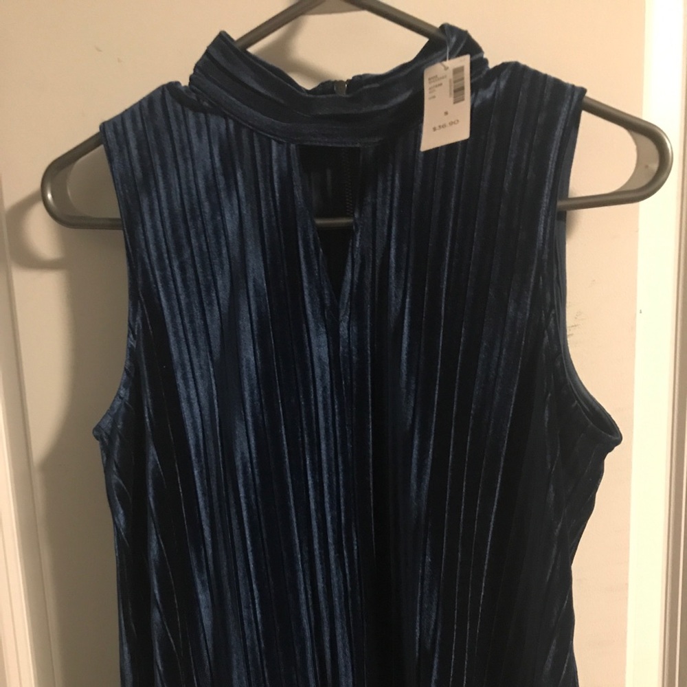 BNWT blue velvet top